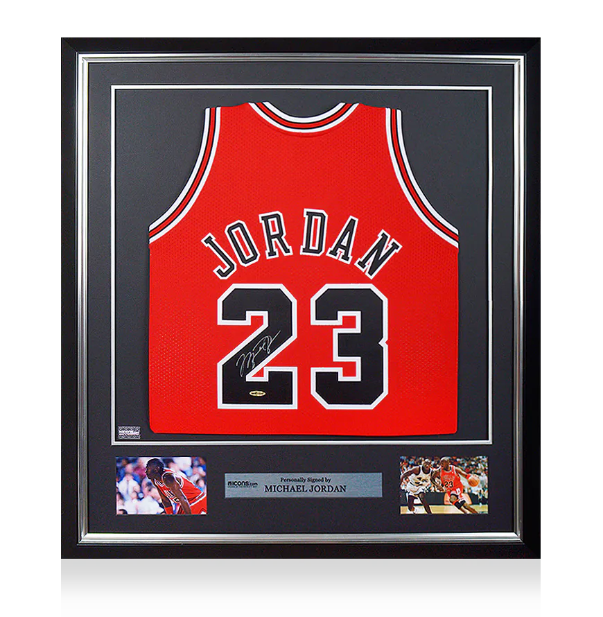 Michael Jordan Signed Chicago Bulls Jersey